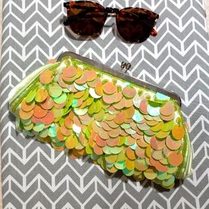NWOT Lime Pop Purse